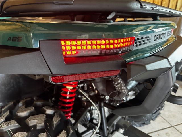 CFMOTO CFORCE C4 TOURING EPS