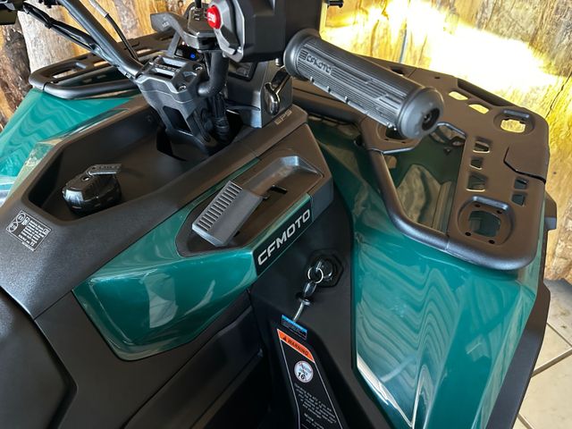 CFMOTO CFORCE C4 TOURING EPS